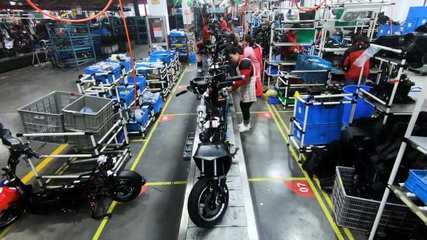 實拍流水線工人操作實拍流水線工人操作