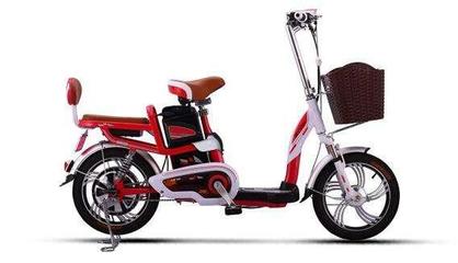 為什么都在搶電動車舊電瓶內部人員說出內情后,車主們:虧到吐血_ .