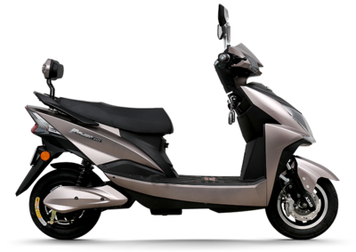 小刀電動車速度所向披靡