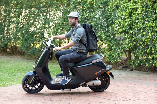 雅迪g5全球試駕會臺灣首測 一款集性能與美顏的電動車